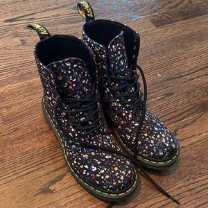 Doc Martens Page Black - Courtney Floral Canvas